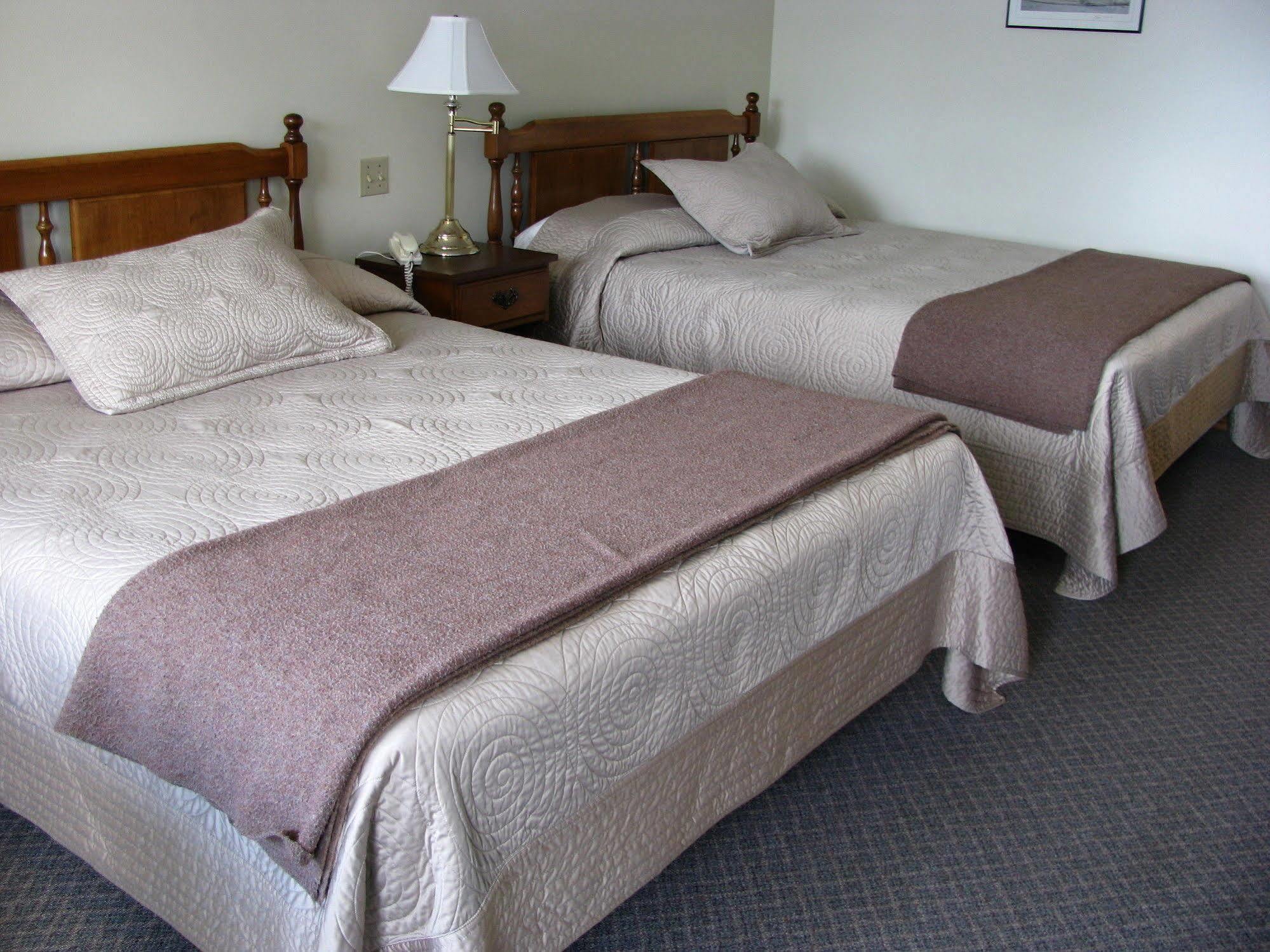 Motel Homeport 3*